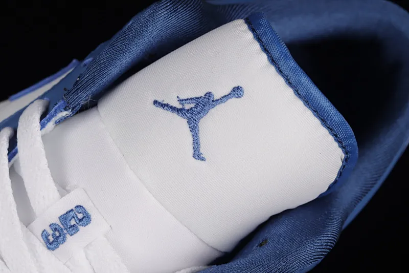 All categories Air Jordan Jordan series basketball shoes Air Jordan 1 Low Z version Air Jordan 1 Low "Marina Blue" AJ1 Joe 1 white and blue cultural basketball shoes DC0774-114